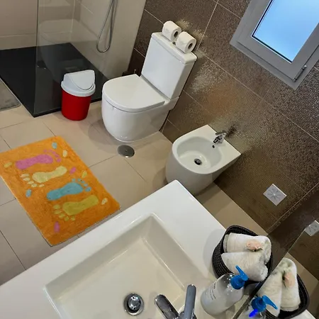 Miranda House * نازاريه